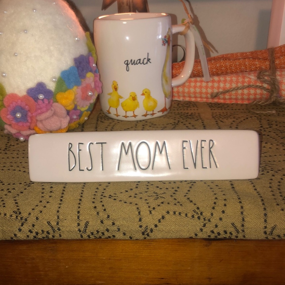 Rae Dunn BEST MOM EVER Desk Plaque Pink